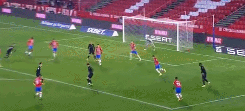 王晓龙：在西班牙踢球竞争很大，缺乏学习和社交能力会很困难