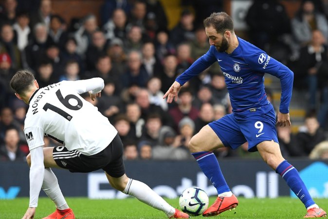 NBA常规赛战报：快船客场险胜雷霆,