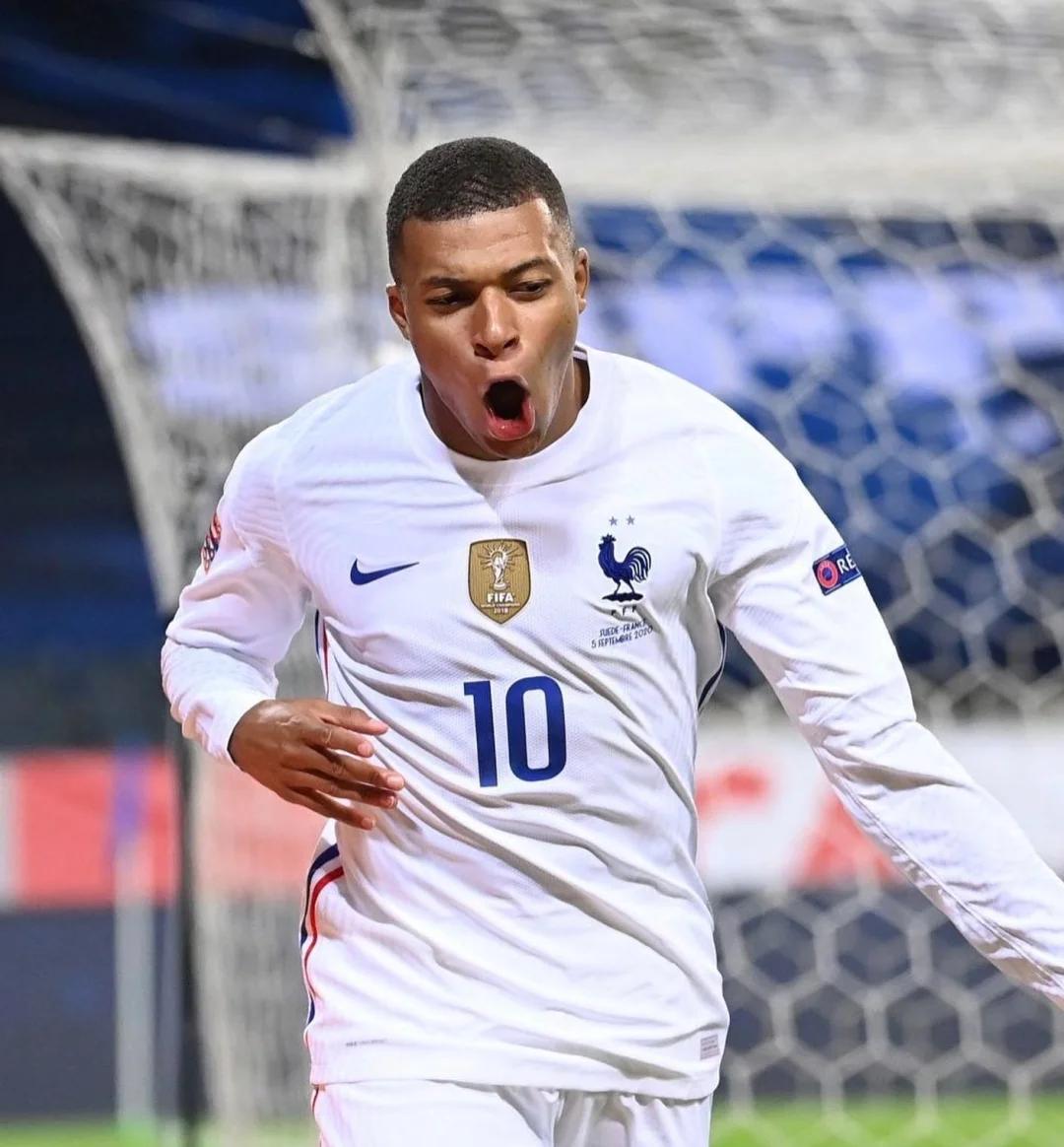 回声报：努涅斯可能离开利雅得新月，河床有意引入他