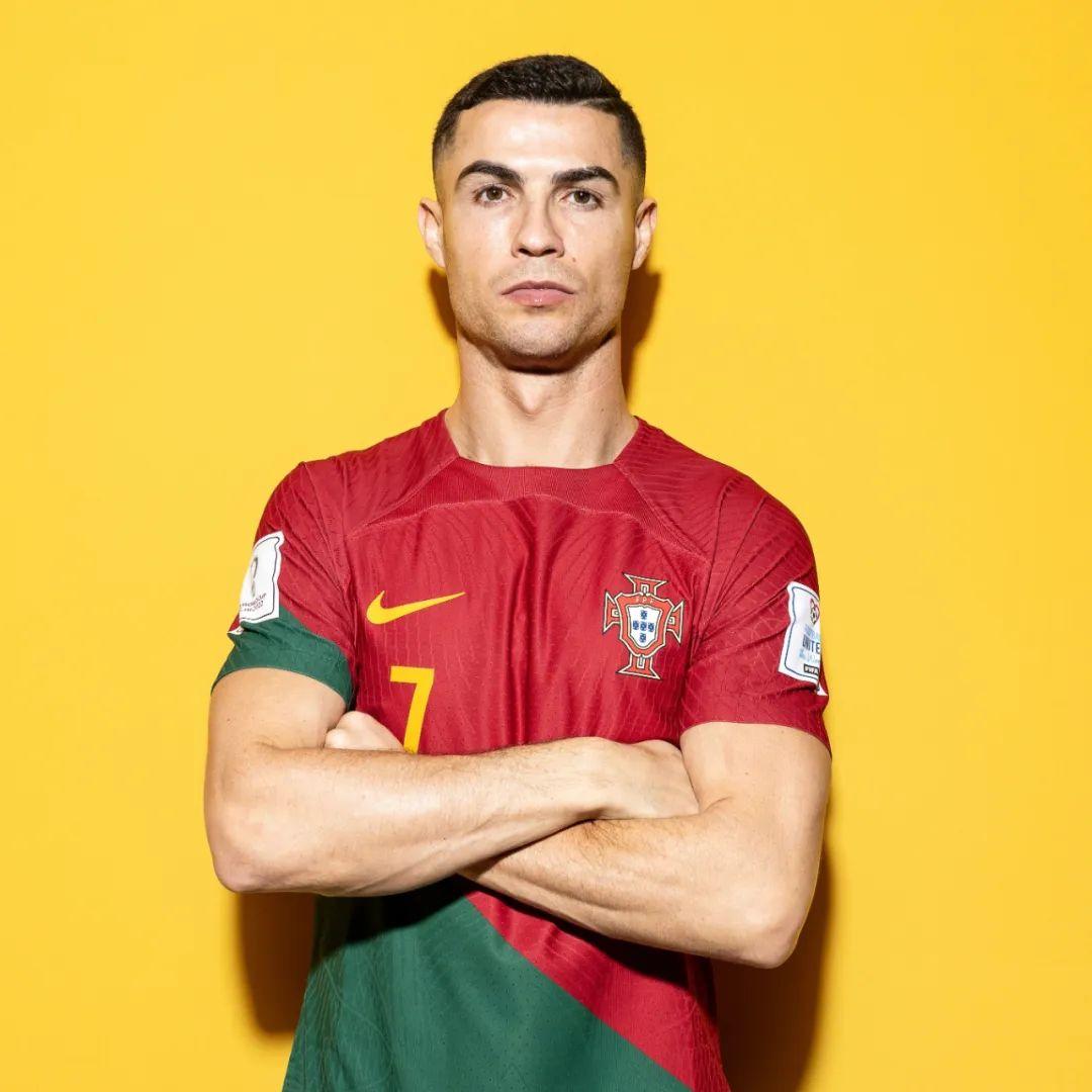 足球这项运动陪伴了我整个初高中，今天我十八岁了，...