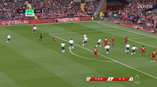 胡梅尔斯：按照目前的中卫市场，施洛特贝克有很多的机会