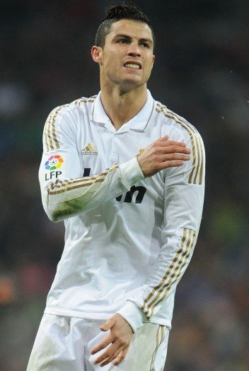 罗马诺：切尔西中场恩佐·费尔南德斯与新经济公司签约